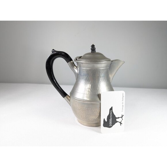 1930s Hammered Pewter lidded jug, vintage metal decorative arts and crafts hot - Picture 3 of 10
